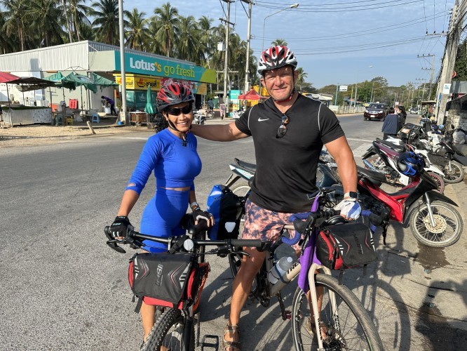 Bangkok Cycling To Ban Krut Beach 9 Days